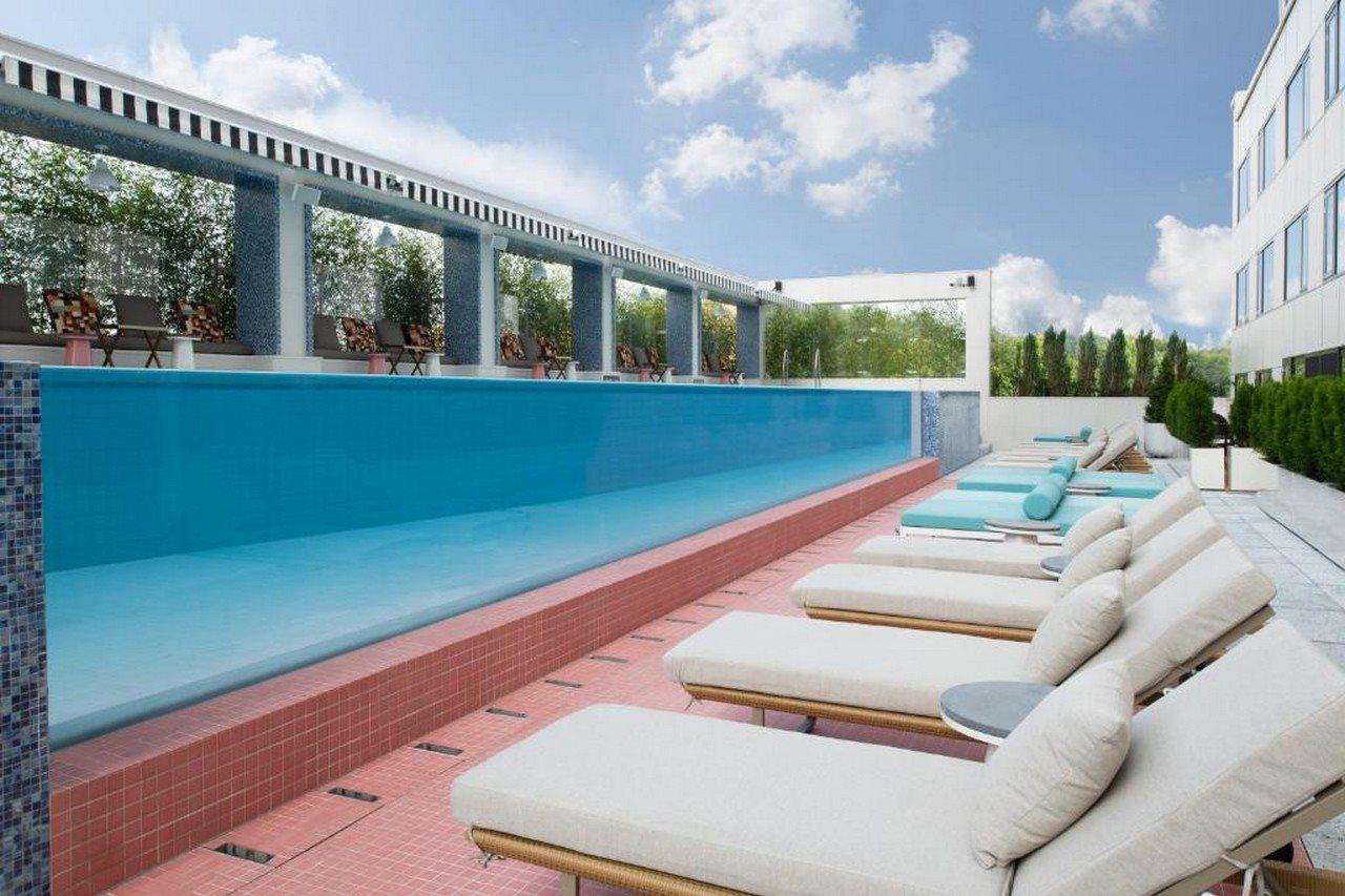 Capital Hotel 4*