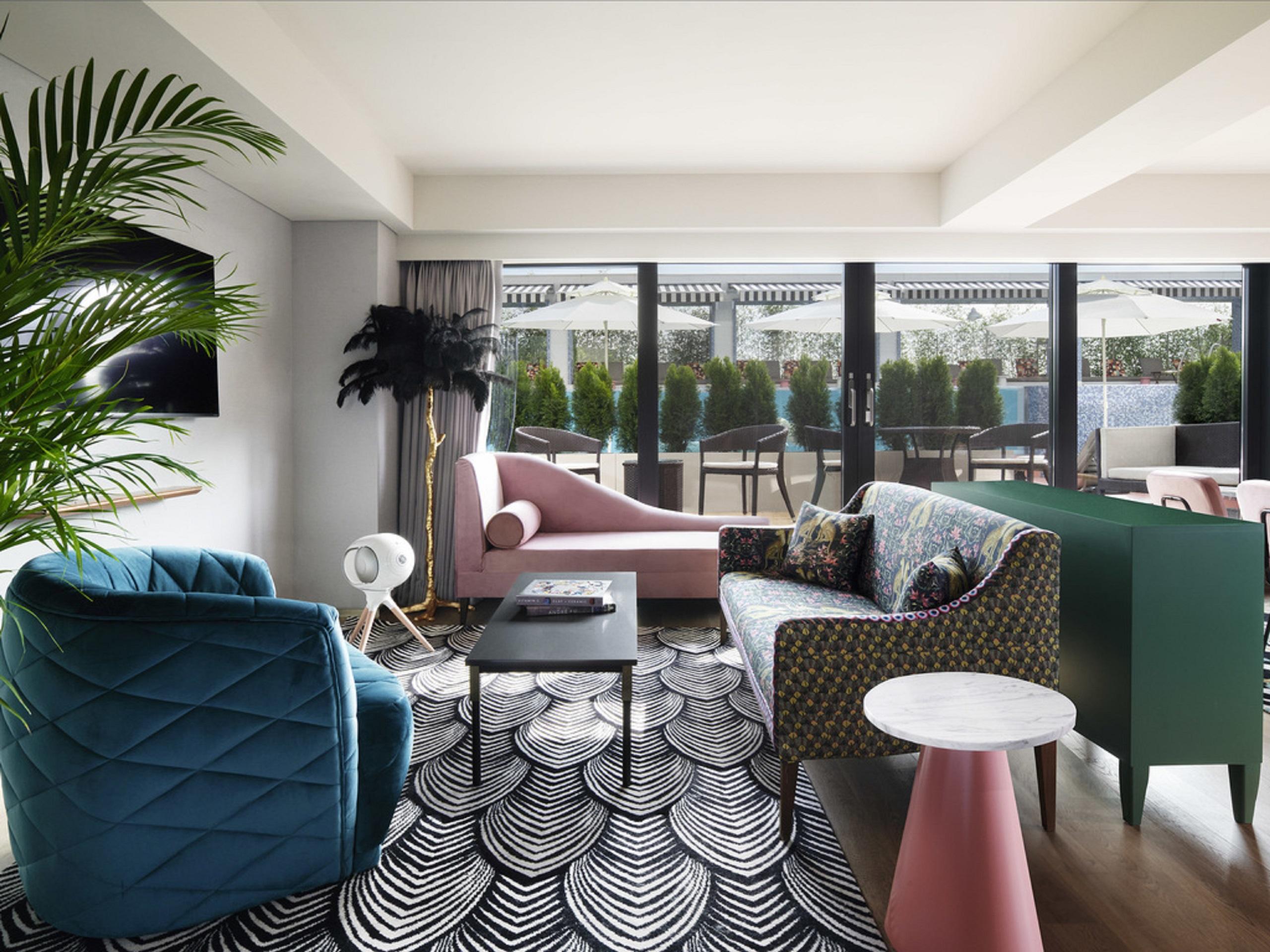 Capital Hotel 4*