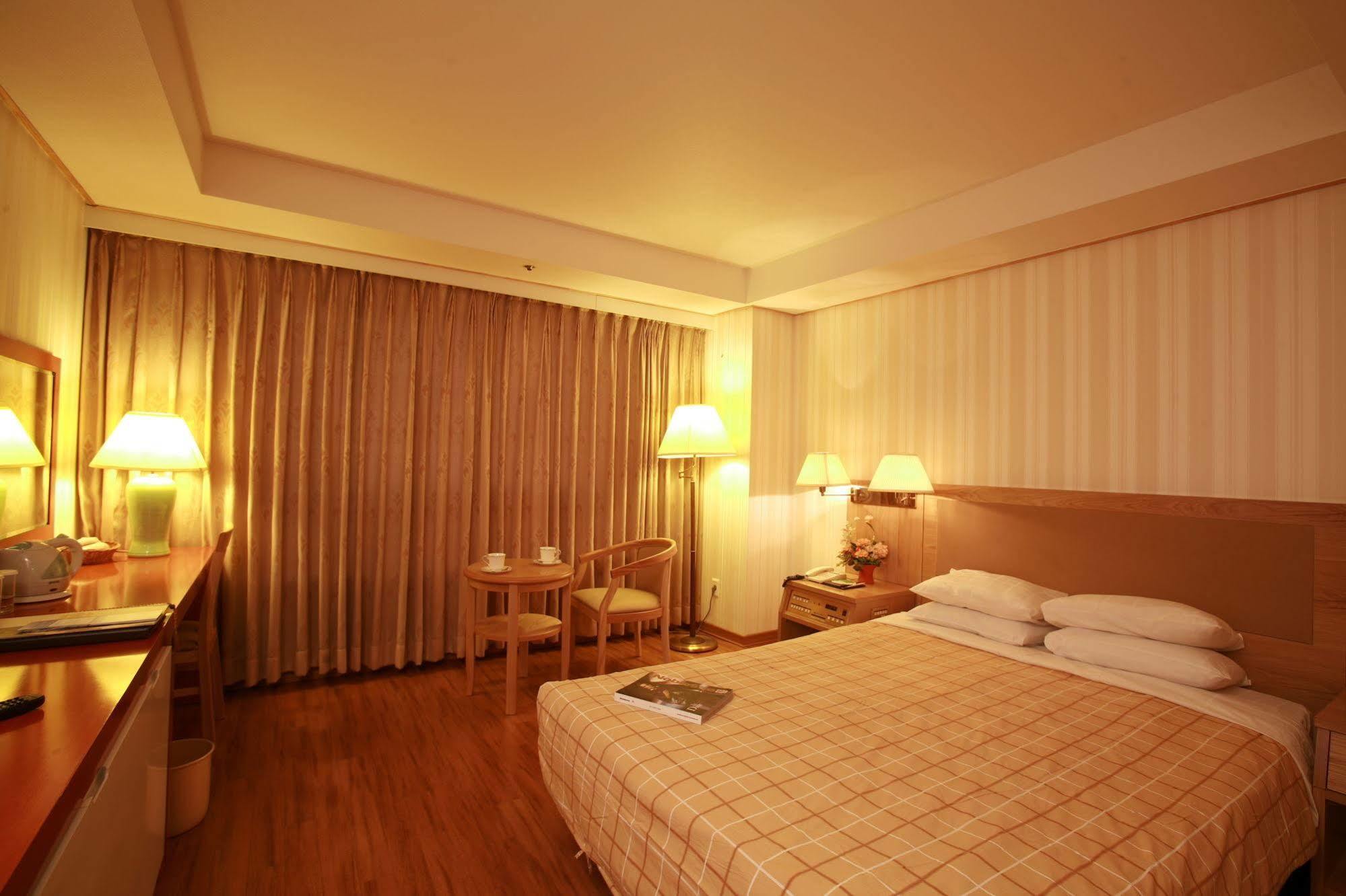 Hotel Capital